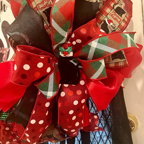 Meowy Christmas Wreath - Picture 3 of 5